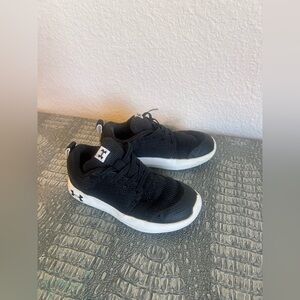Under Armour Toddler Boys Black & White Tennis Shoes Size 8 K